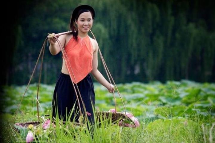 Hotspot Matrix: Biến 4 kiểu áo không thể thiếu thành cơ hội marketing đột phá