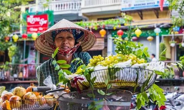 Sự Bùng Nổ Của Video Ngắn và Trí Tuệ Nhân Tạo: Vai Trò Thiết Yếu Của Đào Tạo Kỹ Năng Sáng Tạo Nội Dung